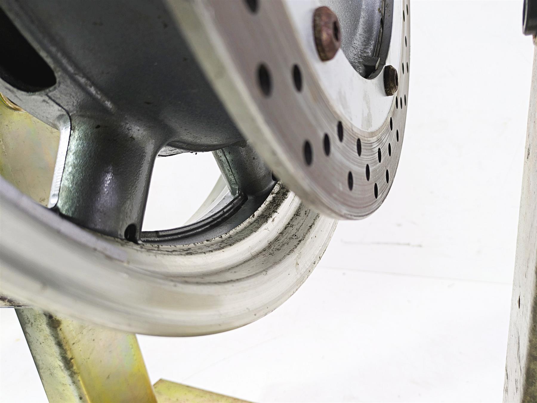 2004 Yamaha XVZ1300 Royal Star 15x4 Straight Rear Wheel Rim 4NK-25338-01-33 {{ shop.shopifyCountryName }} - Mototech271