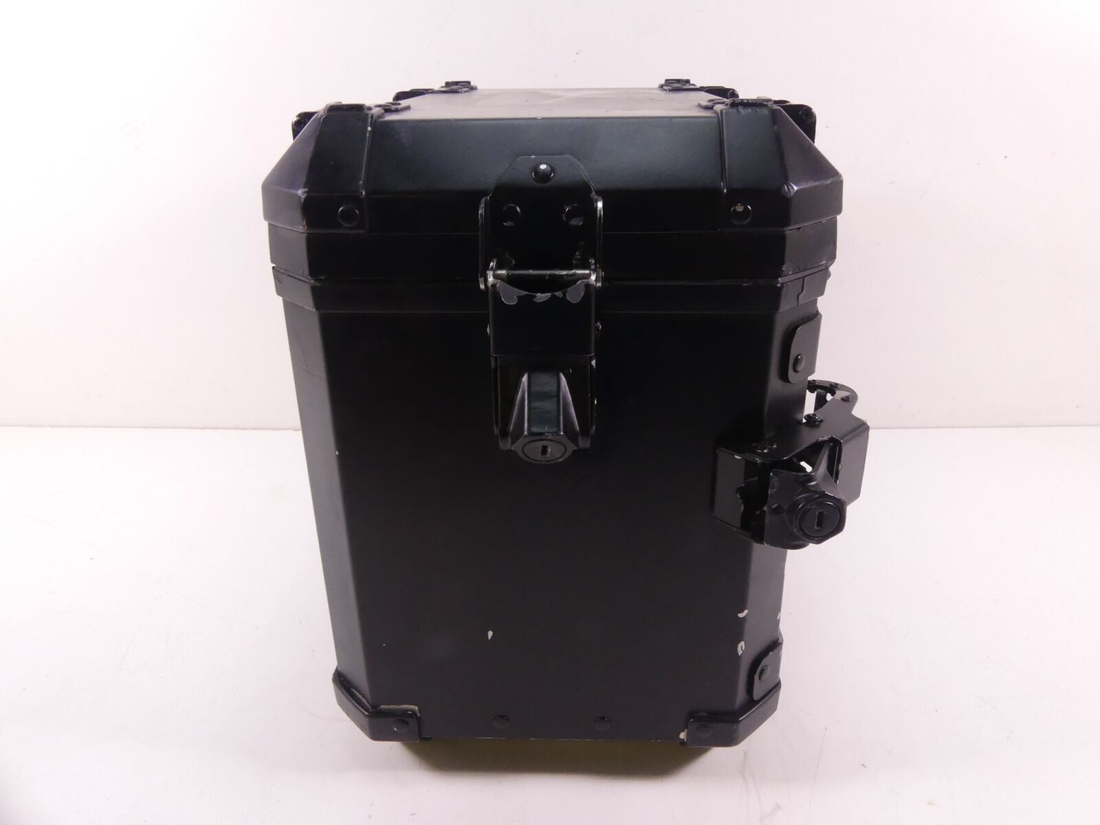 2010 BMW R1200GS Adventure K255 Right Saddlebag Saddle Bag Case 77418566458 {{ shop.shopifyCountryName }} - Mototech271