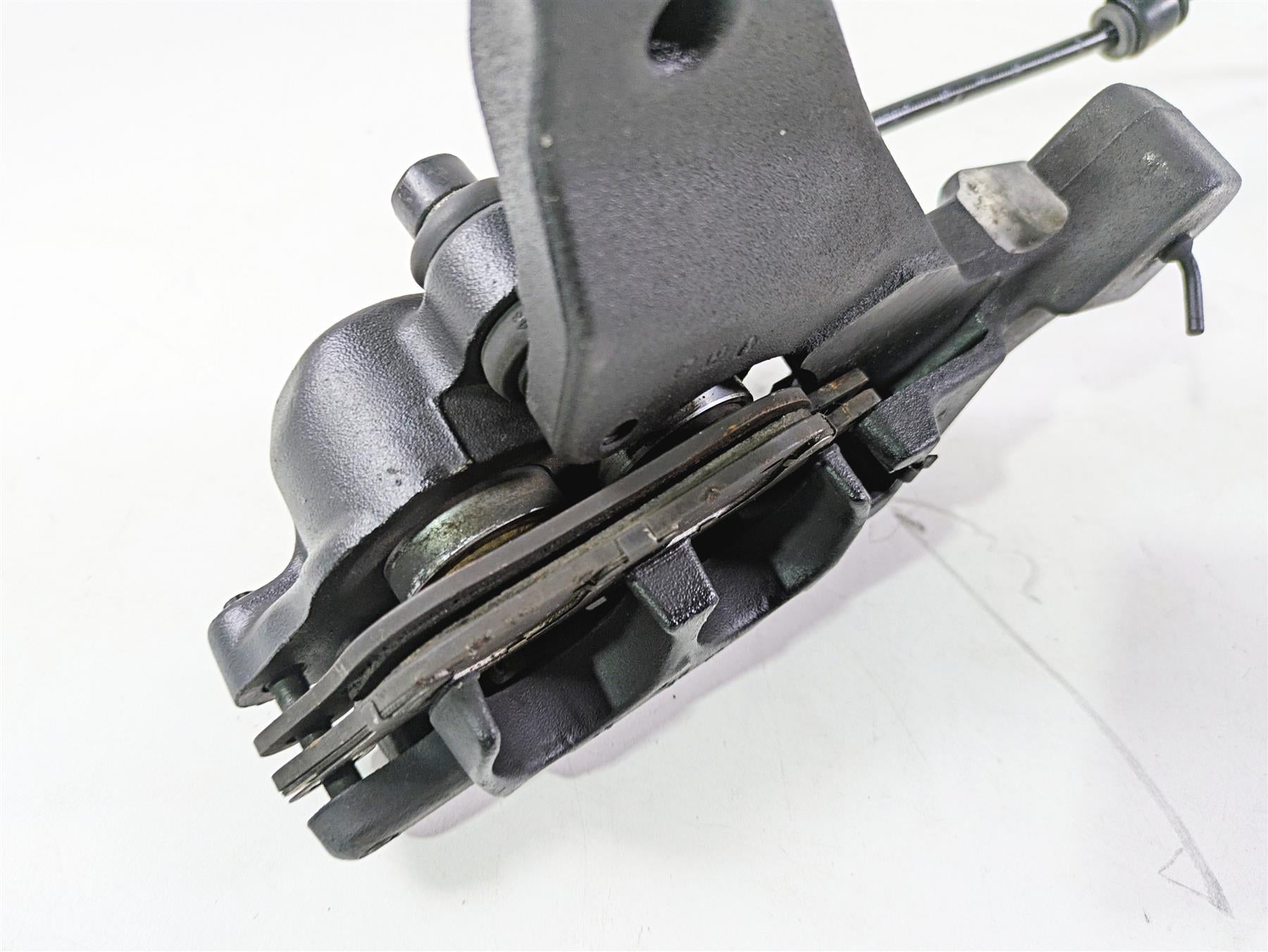 2008 Harley FXDL Dyna Low Rider 105TH Rear Brake Caliper & Bracket 40908-08 {{ shop.shopifyCountryName }} - Mototech271