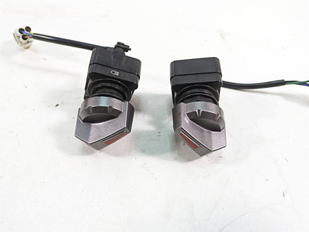 2019 Yamaha YXZ1000 R EPS SS SE Light Awd 4wd Switch Set 2HC-82526-00-00 {{ shop.shopifyCountryName }} - Mototech271