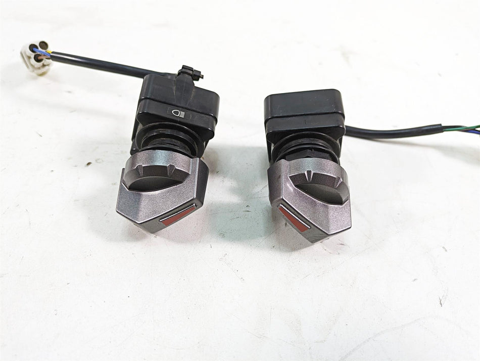 2019 Yamaha YXZ1000 R EPS SS SE Light Awd 4wd Switch Set 2HC-82526-00-00 {{ shop.shopifyCountryName }} - Mototech271
