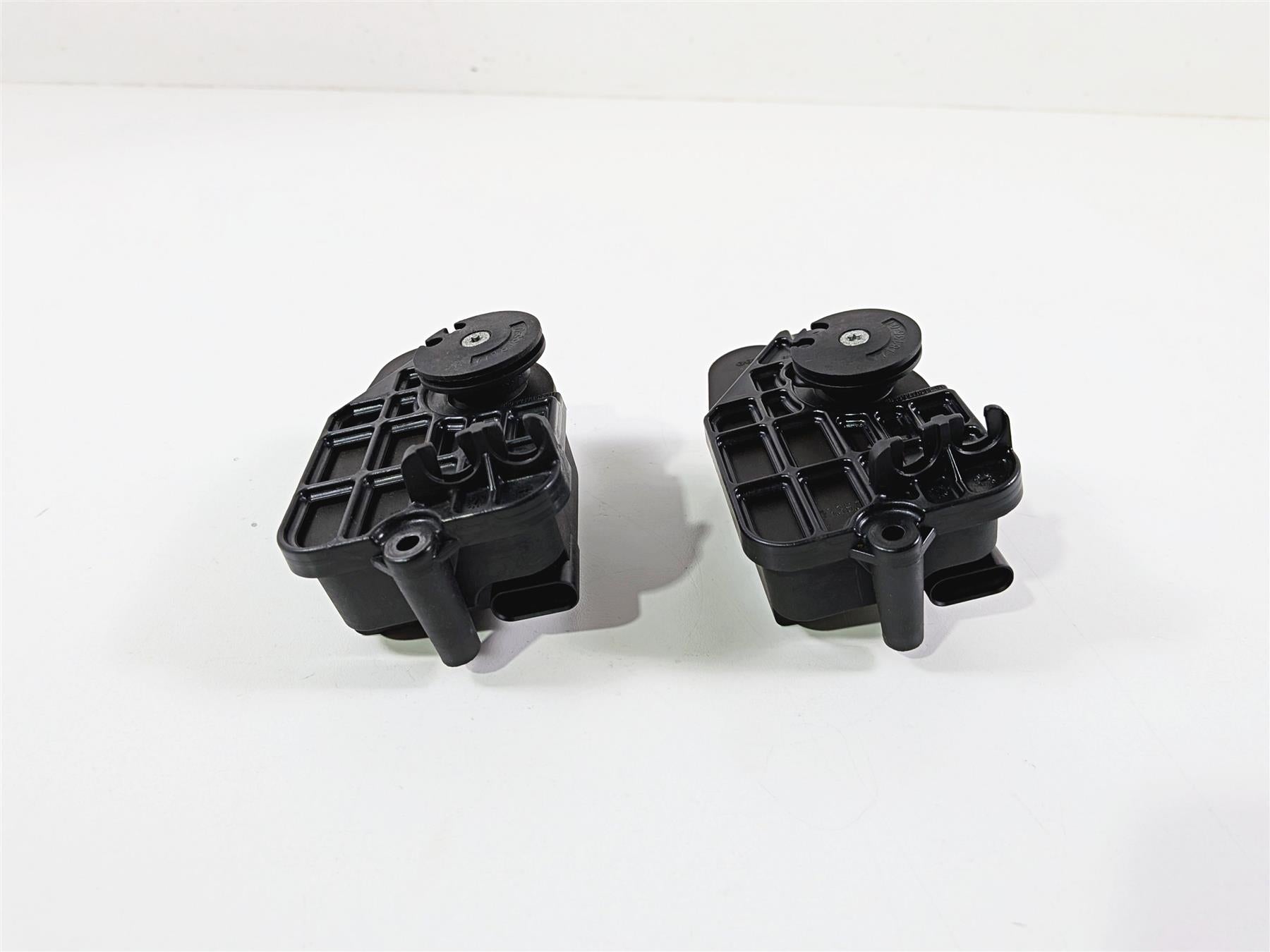 2014 BMW S1000RR K46 Exhaust Servo Motor Actuator Set 18518540838 {{ shop.shopifyCountryName }} - Mototech271