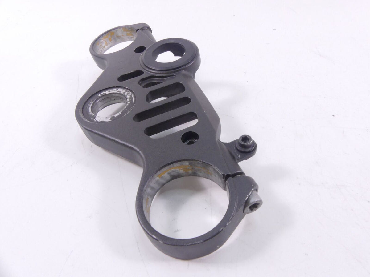 2015 Yamaha YZF-R1M Upper Triple Tree Steering Clamp 2CR-23435-01-00 {{ shop.shopifyCountryName }} - Mototech271
