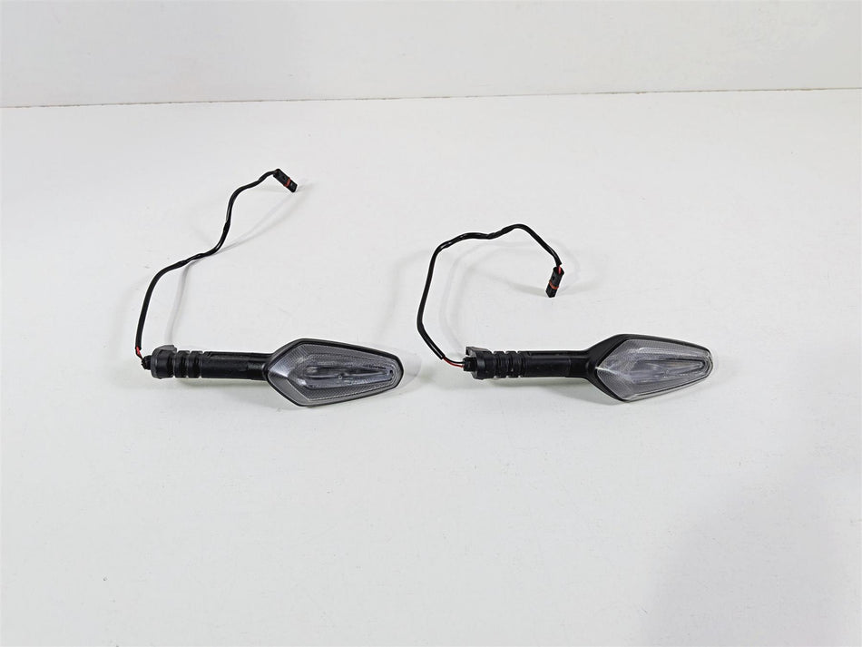 2023 BMW F850GS K81 Front Led Blinker Turn Signal Set 63138557204 {{ shop.shopifyCountryName }} - Mototech271