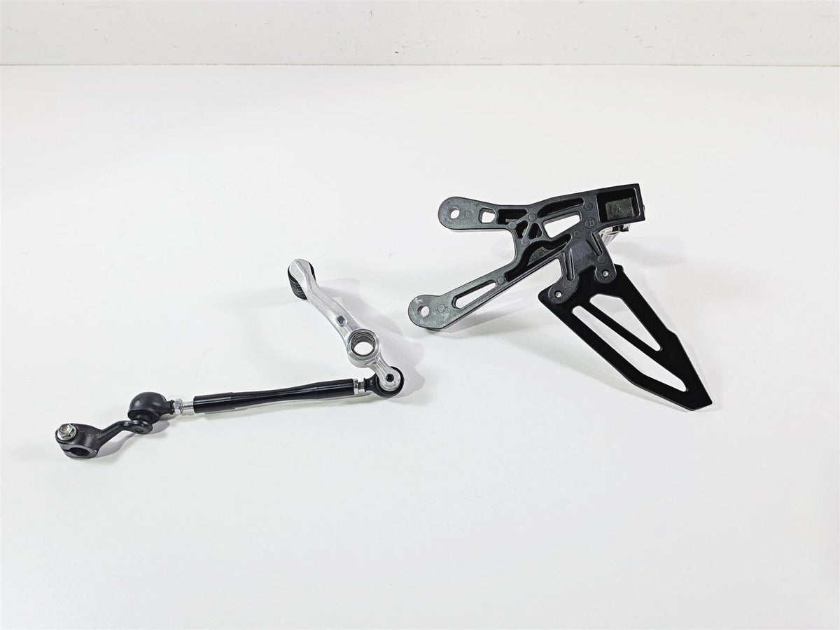 2023 Yamaha MT10 MTN1000 Left Front Footpeg & Shifter B67-27442-10-00 {{ shop.shopifyCountryName }} - Mototech271