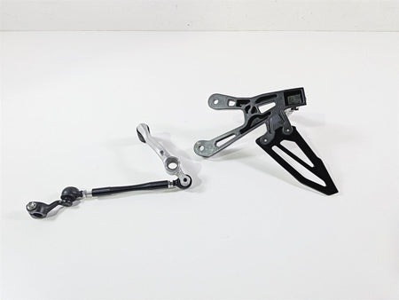 2023 Yamaha MT10 MTN1000 Left Front Footpeg & Shifter B67-27442-10-00 {{ shop.shopifyCountryName }} - Mototech271