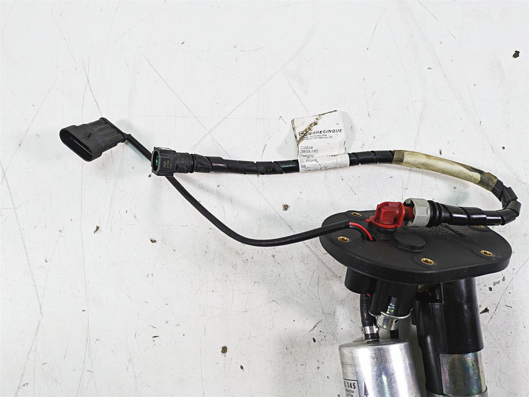 2014 Moto Guzzi California 1400 T Fuel Gas Petrol Pump - Tested B063104 {{ shop.shopifyCountryName }} - Mototech271