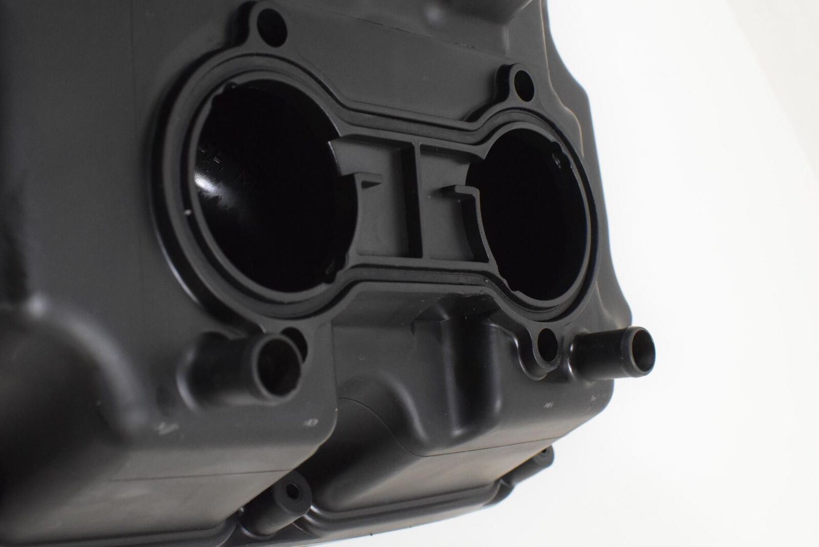 2013 Honda GL1800 B Goldwing Airbox Filter Cleaner Housing Assembl 17231-MCA-A80 {{ shop.shopifyCountryName }} - Mototech271
