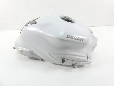 2017 Ducati 939 S Supersport Fuel Petrol Gas Tank - No Dent 58612531B 58612532B {{ shop.shopifyCountryName }} - Mototech271