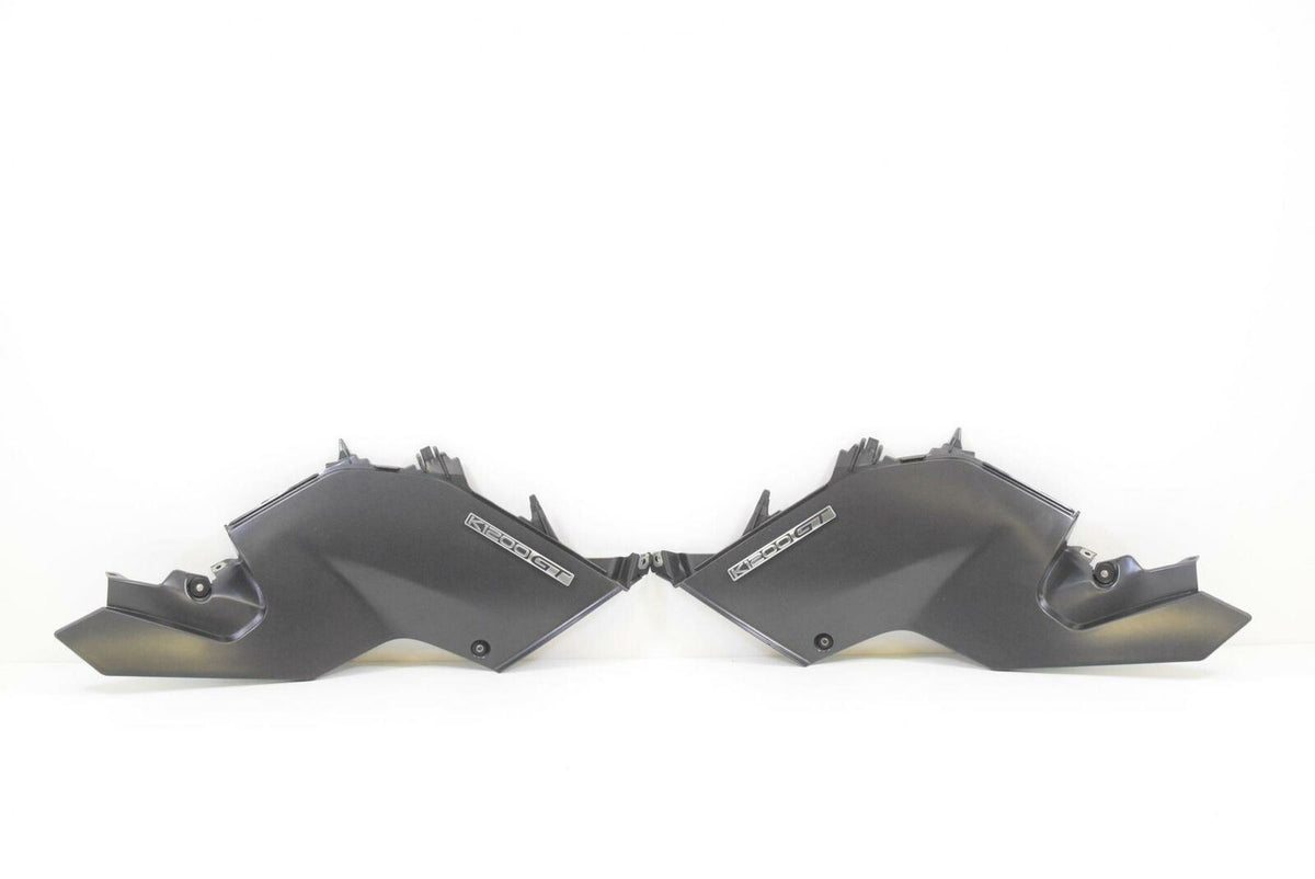 2008 BMW K1200GT K1200 GT K44 Tank Between Leg Side Fairing Set 46637685024 {{ shop.shopifyCountryName }} - Mototech271