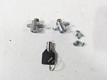 2020 Harley Touring FLHT Electra Glide Saddlebag Lock Key Set 90300024 {{ shop.shopifyCountryName }} - Mototech271