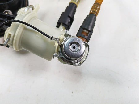 2011 Harley Touring FLTRU Road Glide Fuel Gas Petrol Pump - Painted 62908-08 {{ shop.shopifyCountryName }} - Mototech271