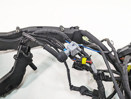 2021 Aprilia RS660 Main & Engine Wiring Harness Loom 2D000458 2D000459 {{ shop.shopifyCountryName }} - Mototech271