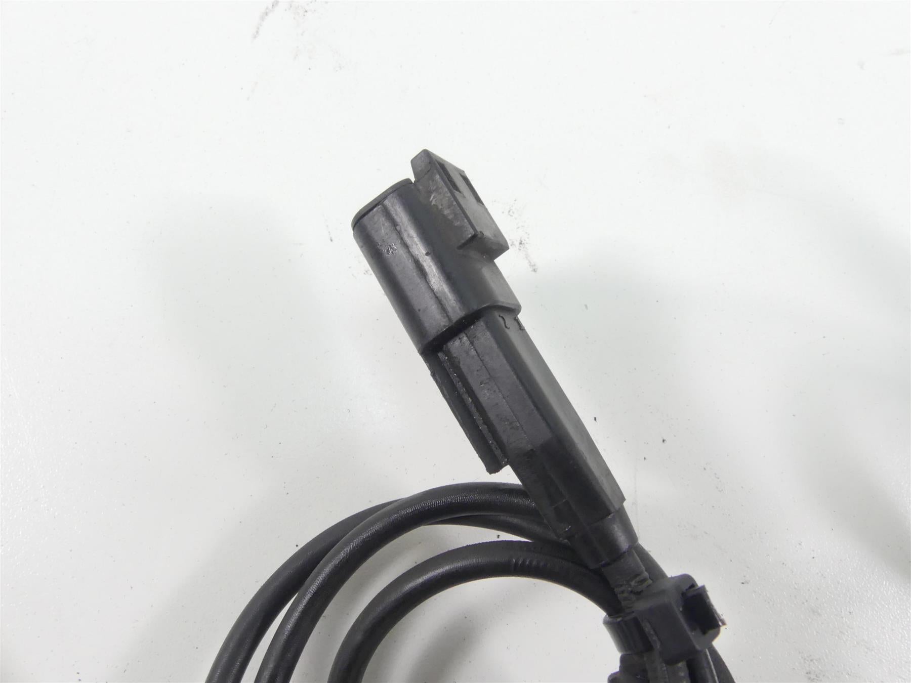 2019 Harley Softail FLSB Sport Glide Abs Front Rear Wheel Speed Sensors 41100080 {{ shop.shopifyCountryName }} - Mototech271