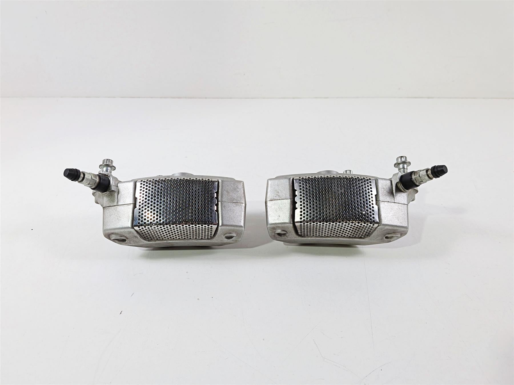 2011 Harley Touring FLHTCU CVO Electra Glide Front Brake Caliper Set 42938-08-Mototech271