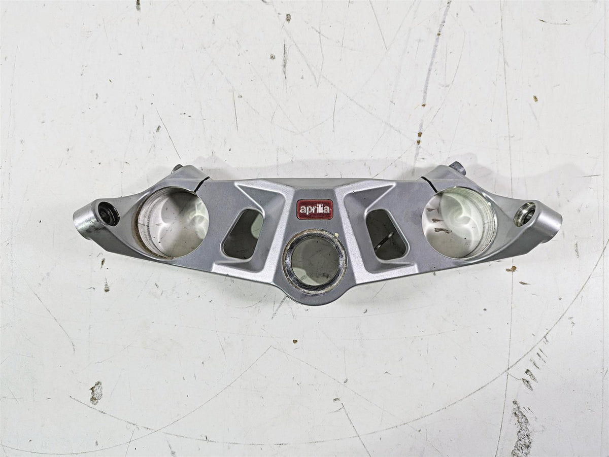 2021 Aprilia RS660 Upper Triple Tree Steering Clamp 2B005253 {{ shop.shopifyCountryName }} - Mototech271