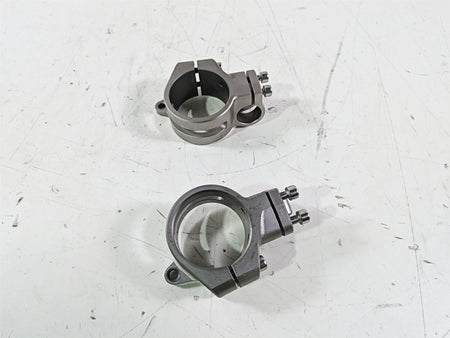 2020 Triumph Daytona 765 Moto2 Handle Bar Mounts Clamp Clip Ons T2042962 {{ shop.shopifyCountryName }} - Mototech271