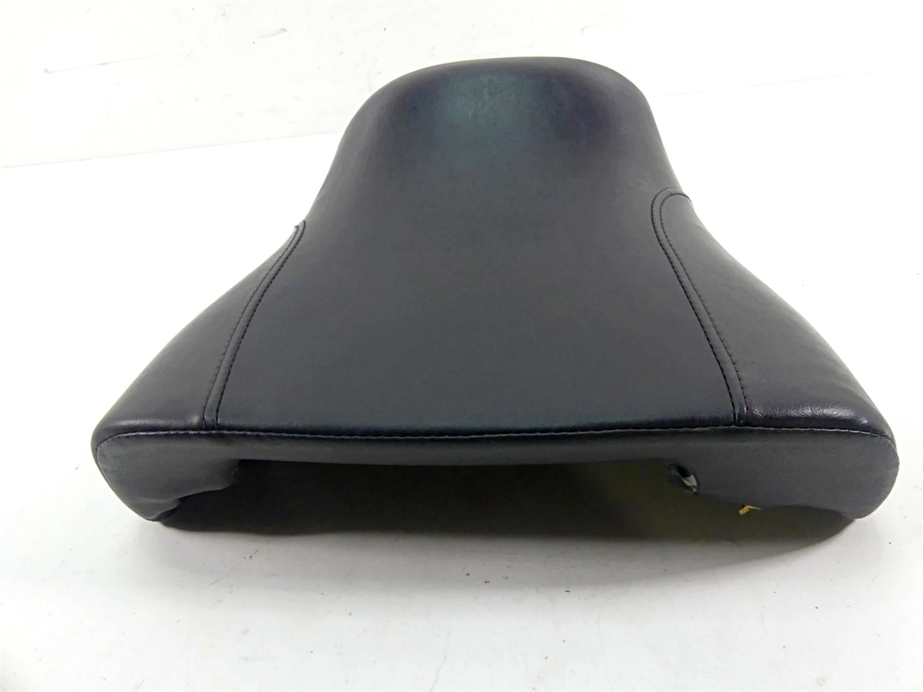 2015 Harley VRSCF Muscle V-Rod Front Rider Seat Saddle 52433-09 {{ shop.shopifyCountryName }} - Mototech271