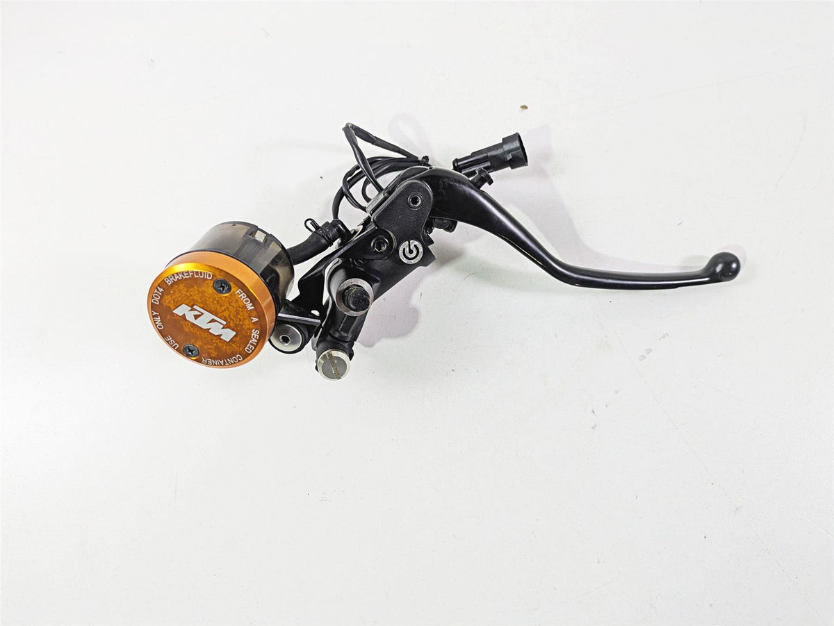 2018 KTM 1290 Super Duke R Front Brake Radial Master Cylinder 61313029000 {{ shop.shopifyCountryName }} - Mototech271