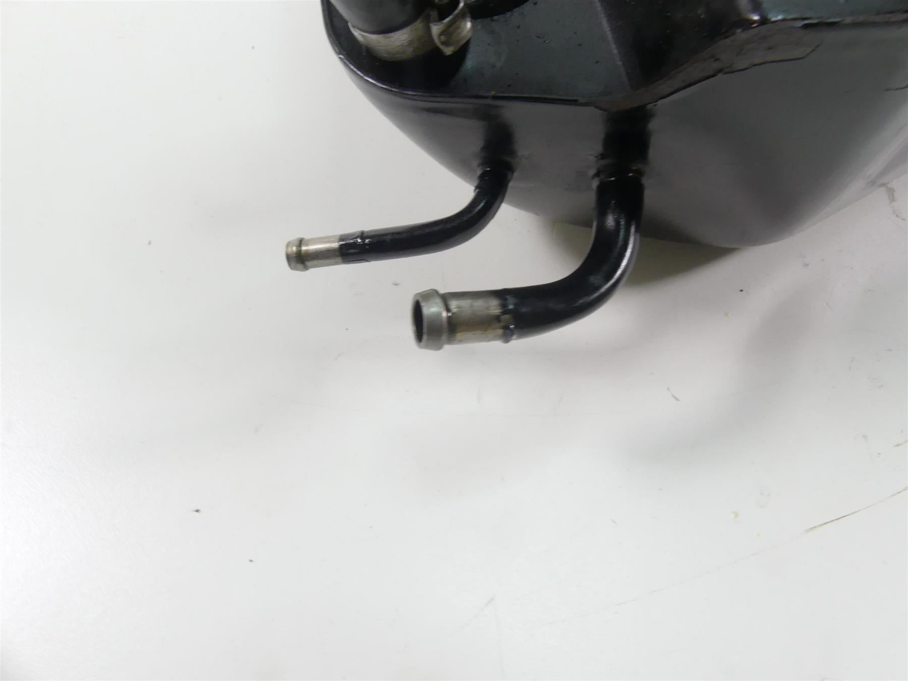2003 Harley Sportster XL1200 C 100th Anniv Oil Tank Reservoir 62888-99 {{ shop.shopifyCountryName }} - Mototech271