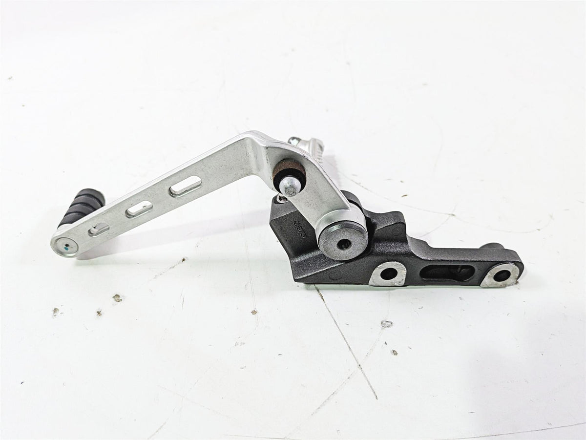2019 Triumph Speed Triple RS 1050 Front Left Footpeg & Shifter READ T2081737 {{ shop.shopifyCountryName }} - Mototech271