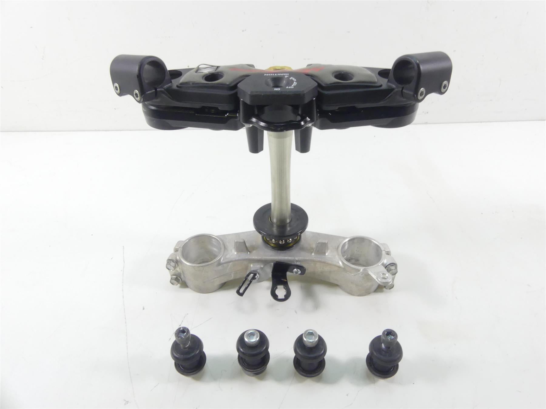 2020 Suzuki GSX1300 R Hayabusa Upper Lower Triple Tree Steering Stem 51410-24F50 {{ shop.shopifyCountryName }} - Mototech271
