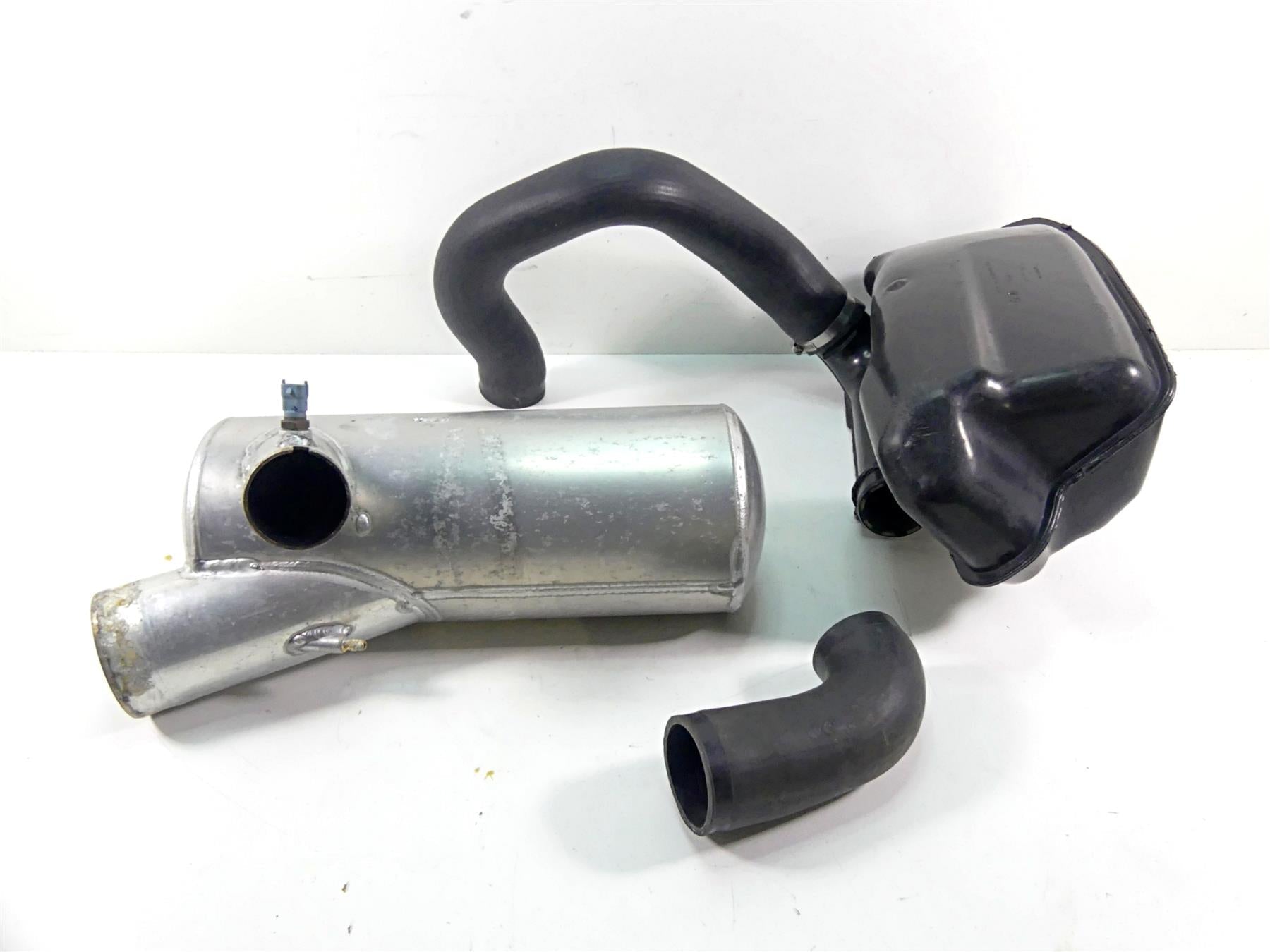 2011 Sea-Doo RXT-X 260 Exhaust Muffler & Resonator Set 274001384 274001366 {{ shop.shopifyCountryName }} - Mototech271