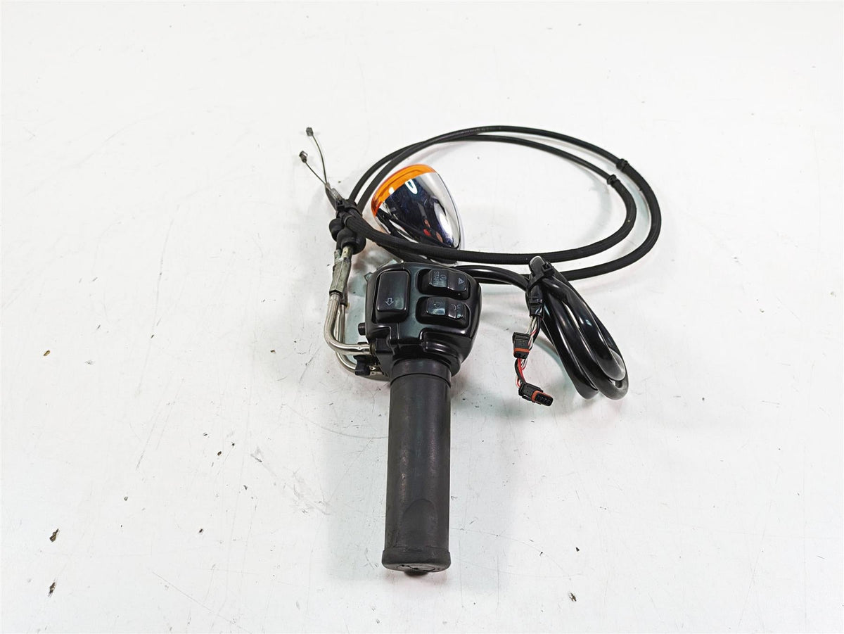 2015 Harley FXDL Dyna Low Rider Right Hand Control Switch + Led Blinker 72944-12 {{ shop.shopifyCountryName }} - Mototech271