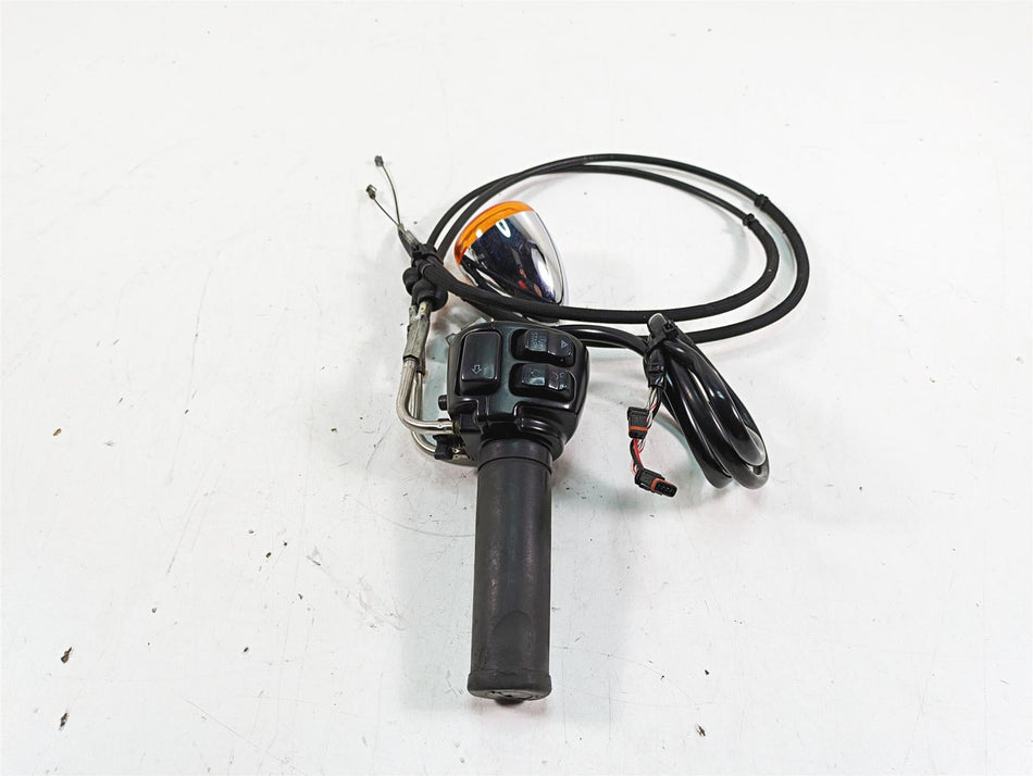 2015 Harley FXDL Dyna Low Rider Right Hand Control Switch + Led Blinker 72944-12 {{ shop.shopifyCountryName }} - Mototech271