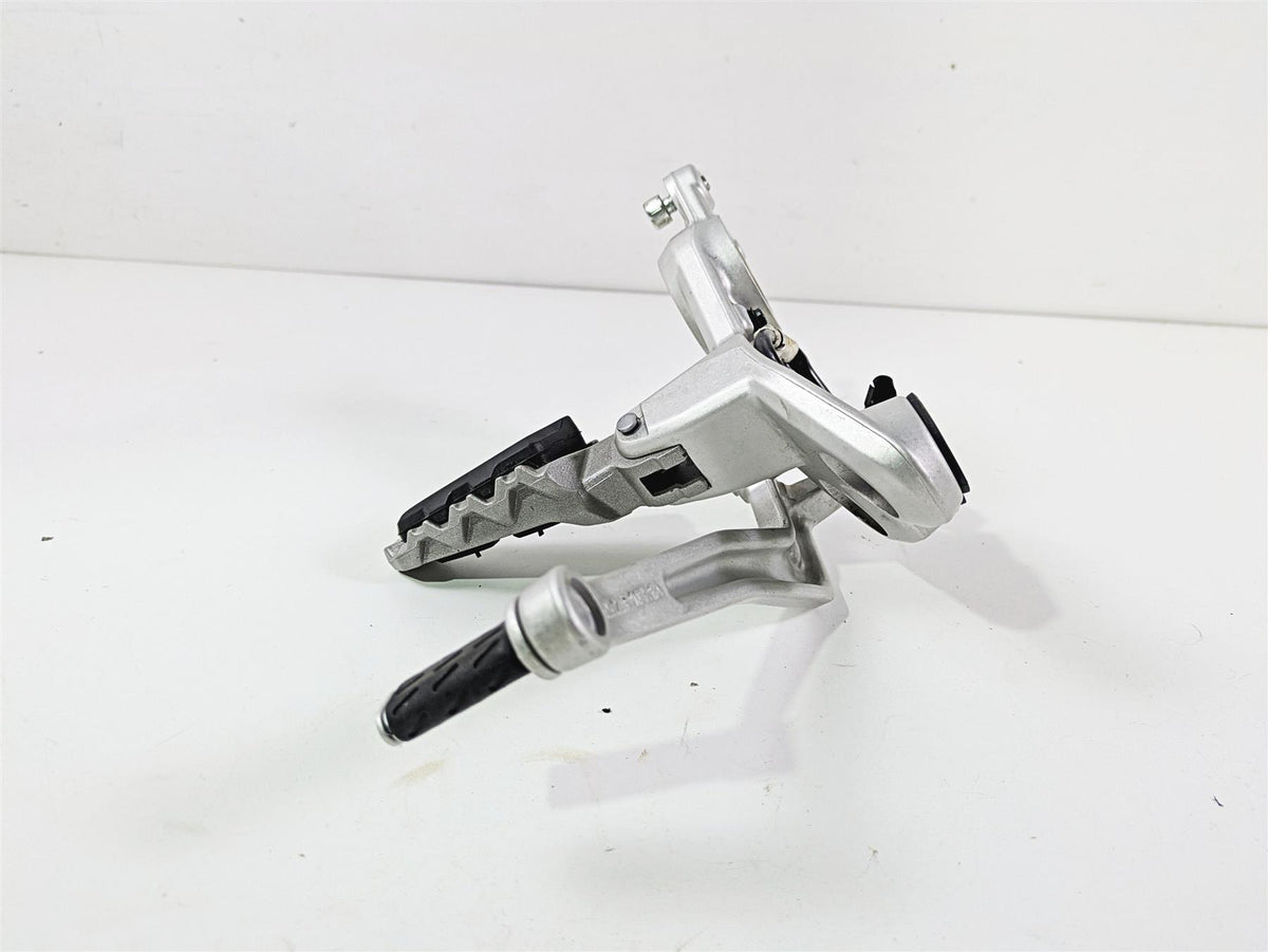 2022 Ducati Hypermotard 950 Right Footpeg Bracket Brake Pedal Set 82413581AB {{ shop.shopifyCountryName }} - Mototech271
