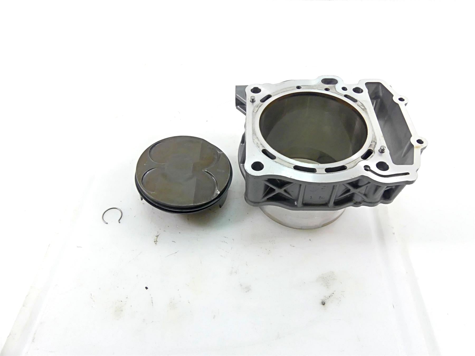 2016 KTM 1290 Super Duke R Rear Cylinder Jug & Piston Set 6133003820024 | Mototech271