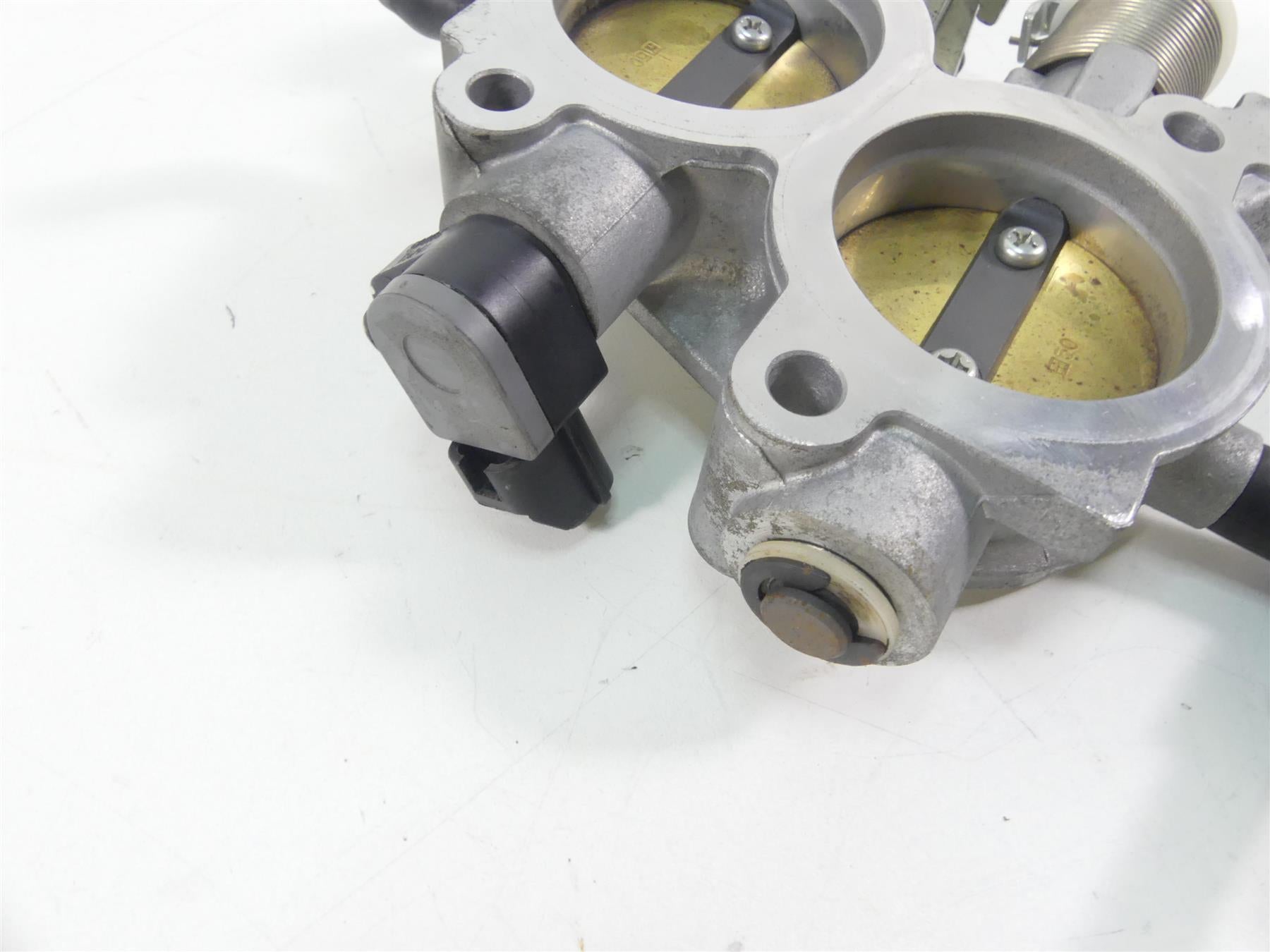 2015 Victory Cross Country Tour Throttle Body Fuel Injection Set 1205085 {{ shop.shopifyCountryName }} - Mototech271