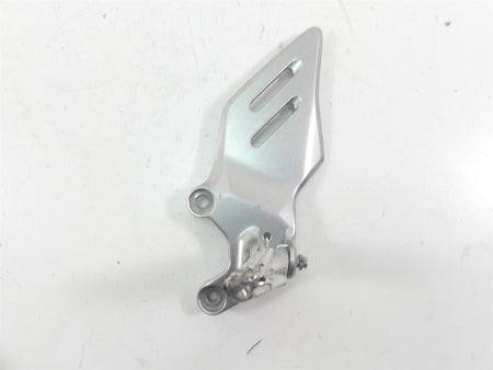 2022 Yamaha MT09 FZ09 Left Front Footpeg & Mount B7N-27442-00-00 {{ shop.shopifyCountryName }} - Mototech271