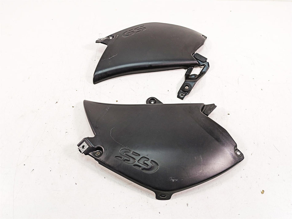 2007 BMW R1200GS K255 Adv Between Leg Side Cover Set 46637698234 46637727269 {{ shop.shopifyCountryName }} - Mototech271