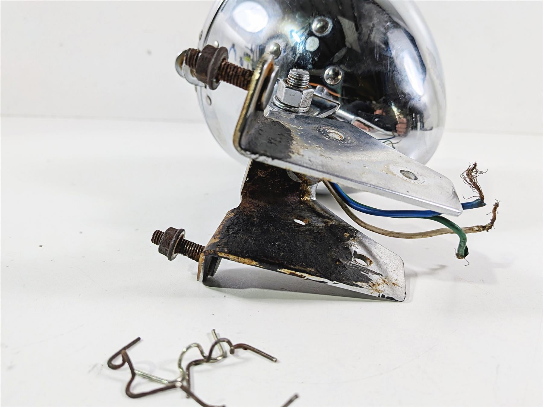 1994 Honda VT600 CR Shadow Headlight Bucket Chrome Shell 61301-MR1-000 {{ shop.shopifyCountryName }} - Mototech271