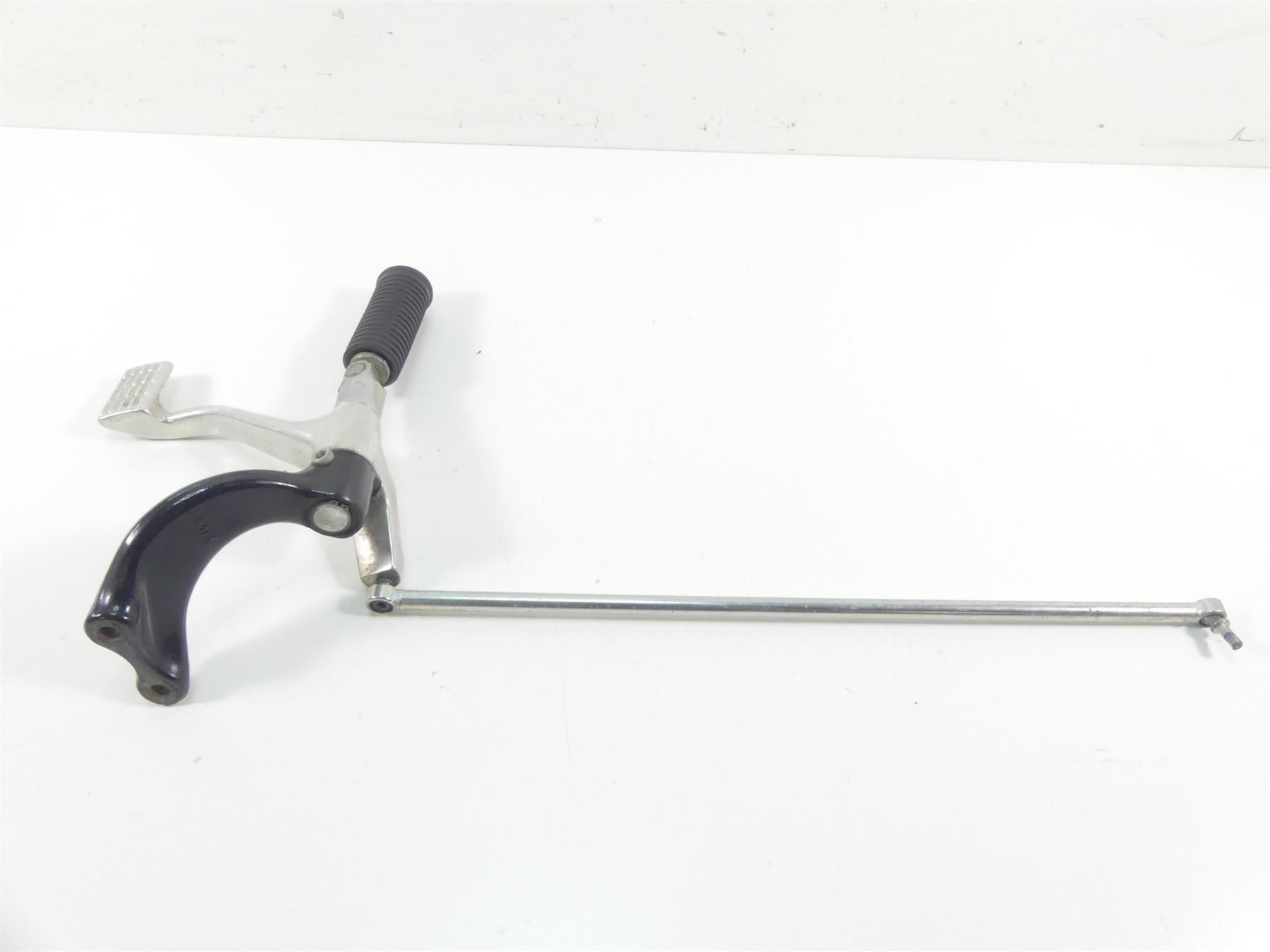 2006 Harley Sportster XL1200 Custom Front Right Foot Peg & Brake FW 42652-04