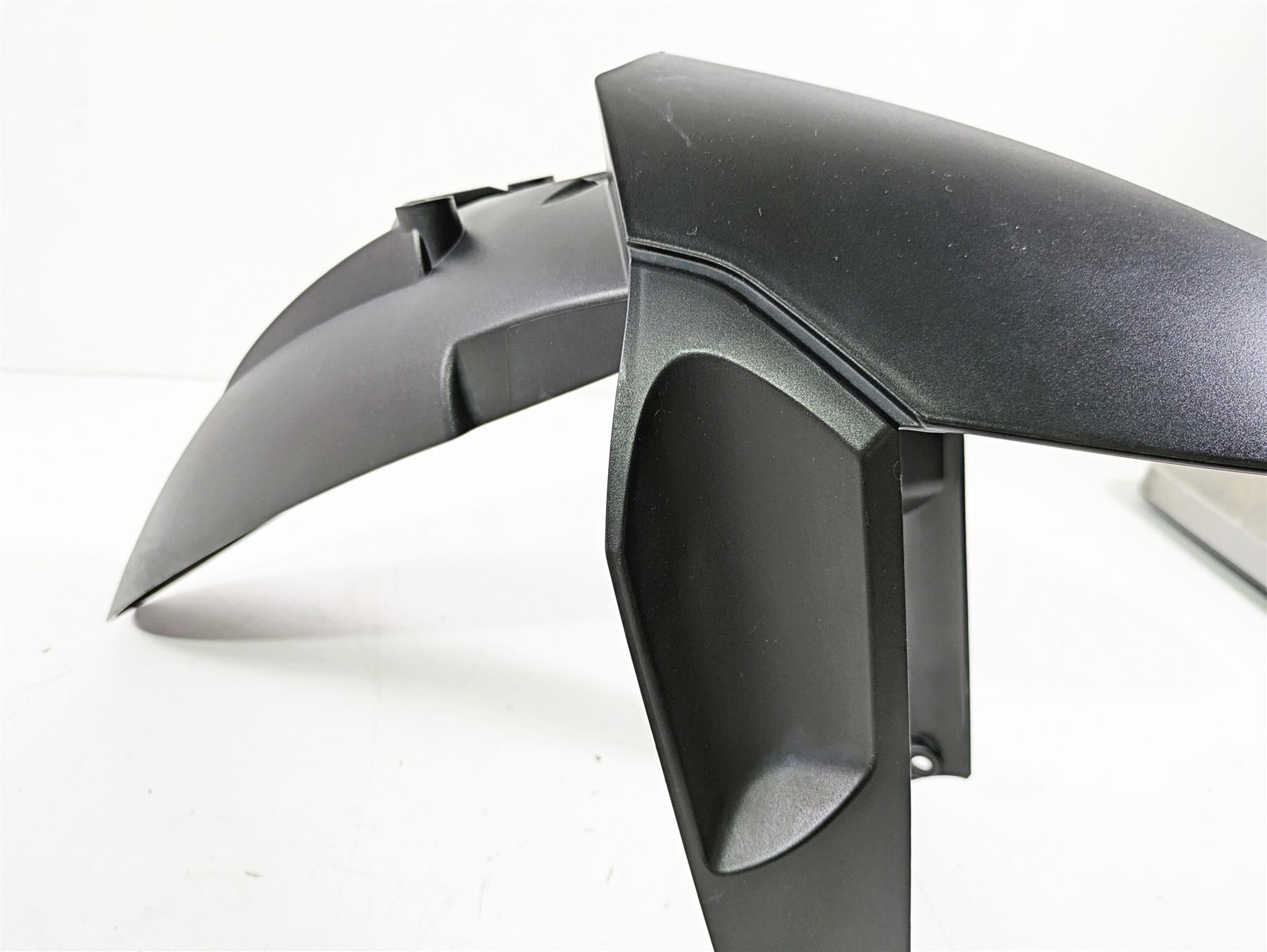 2018 BMW R1200GS GSW K50 Front Lower Fender Guard 46618532313 {{ shop.shopifyCountryName }} - Mototech271