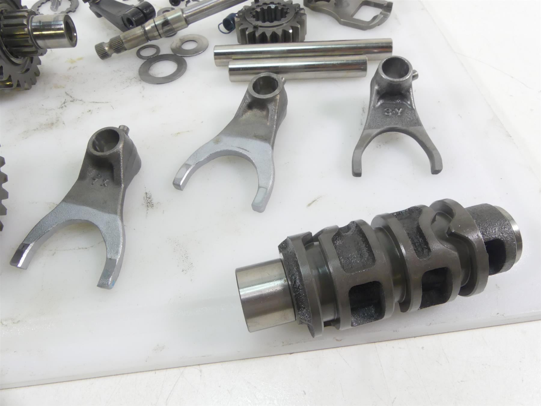 2019 Triumph Street Triple 765R Transmission Gears Shift Drum & Forks T1180296 {{ shop.shopifyCountryName }} - Mototech271