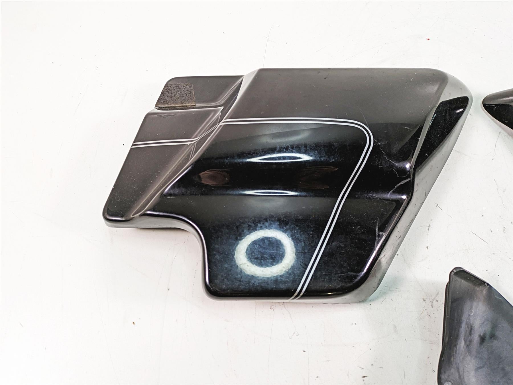 2009 Harley Touring FLHTCU Electra Glide Side Cover Fairing & Wing Set 66048-09A {{ shop.shopifyCountryName }} - Mototech271