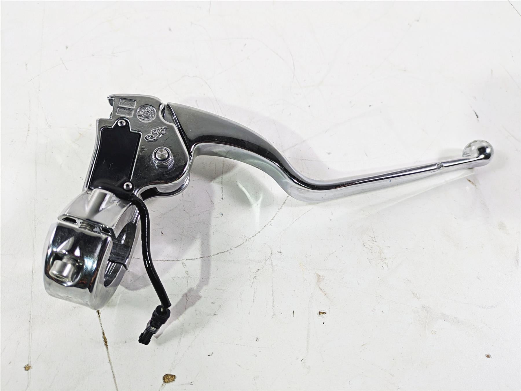 2019 Indian Chieftain Limited Chrome Clutch Perch & Lever 1327351 1323612 {{ shop.shopifyCountryName }} - Mototech271