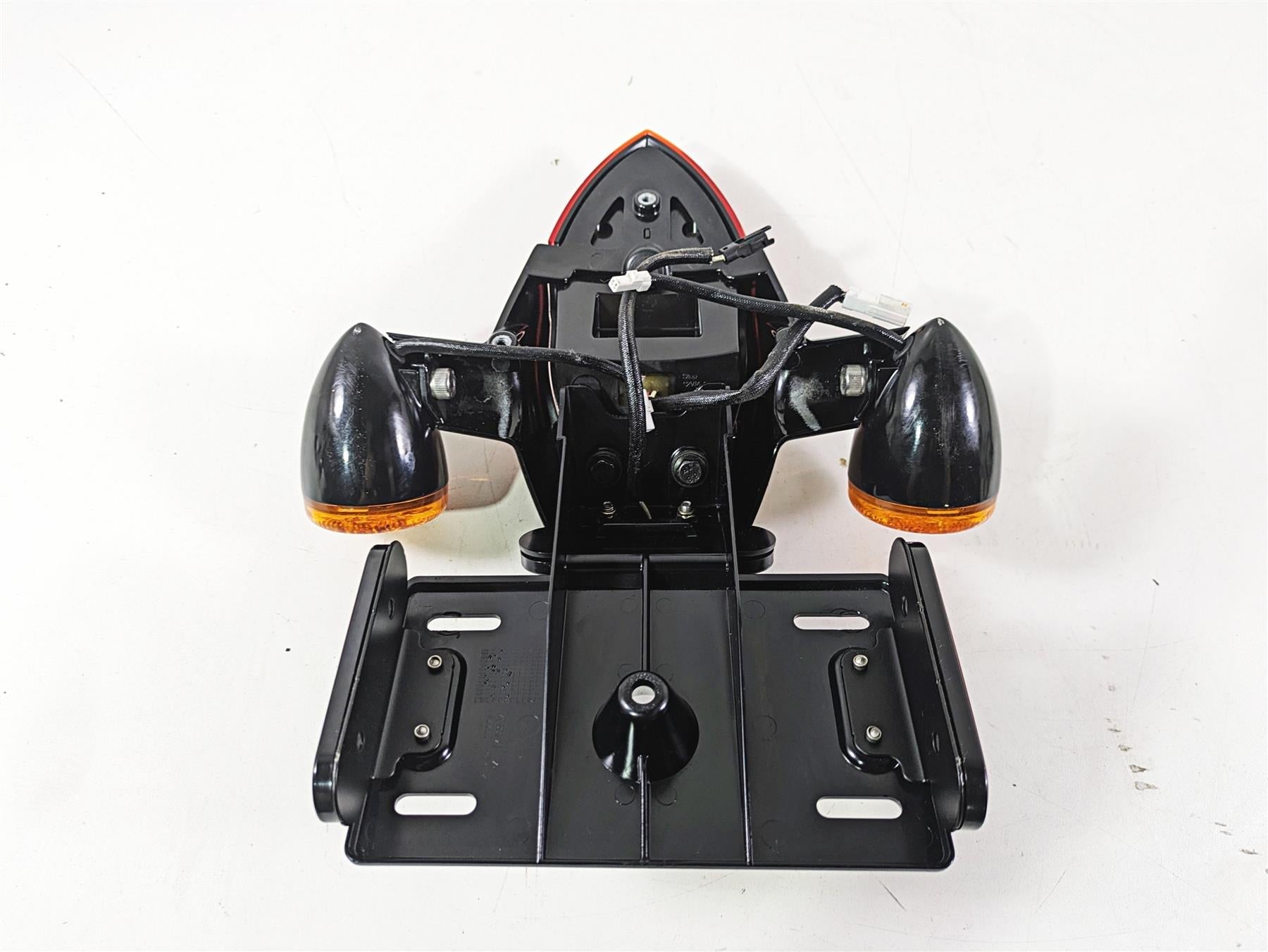 2018 Indian Chieftain Dark Horse Taillight Blinker Plate Holder Set 5138445 {{ shop.shopifyCountryName }} - Mototech271