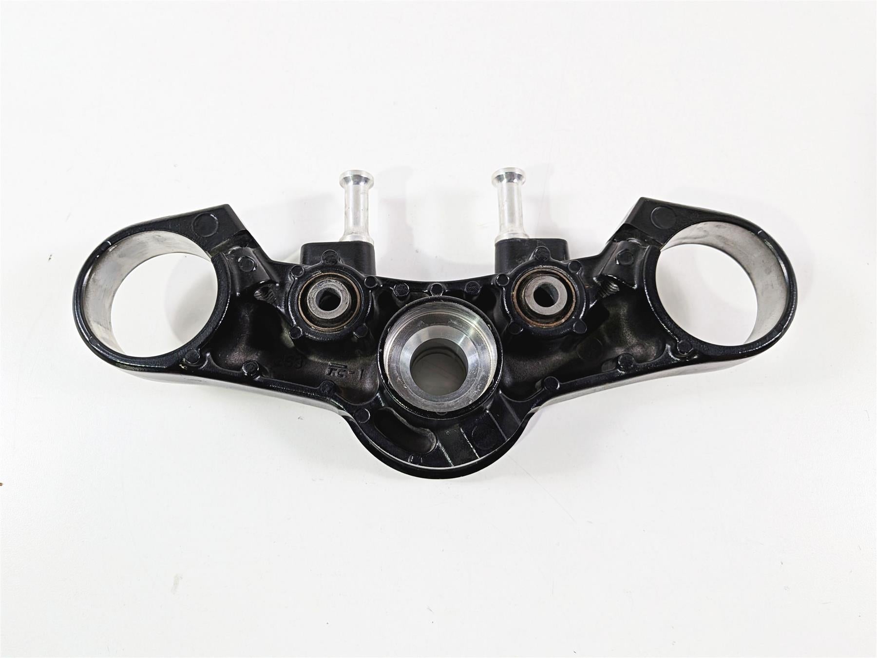 2009 Yamaha VMX17 V-Max 1700 Upper Triple Tree Steering Clamp 2S3-23435-00-00-Mototech271