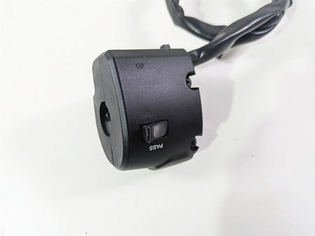 2020 Kawasaki Z900 ZR900 Left Blinker Hand Control Switch - Read 46091-0492 {{ shop.shopifyCountryName }} - Mototech271