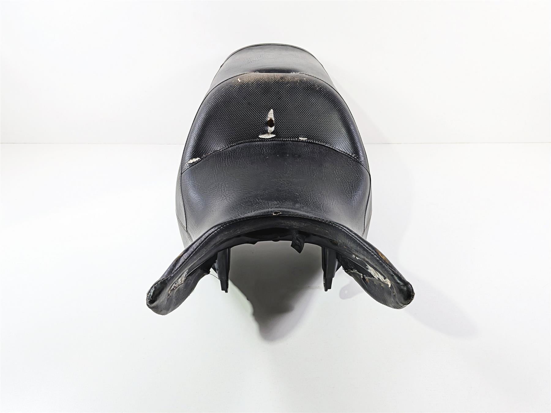 2016 Victory Cross Country Unheated Seat Saddle 1017680 {{ shop.shopifyCountryName }} - Mototech271