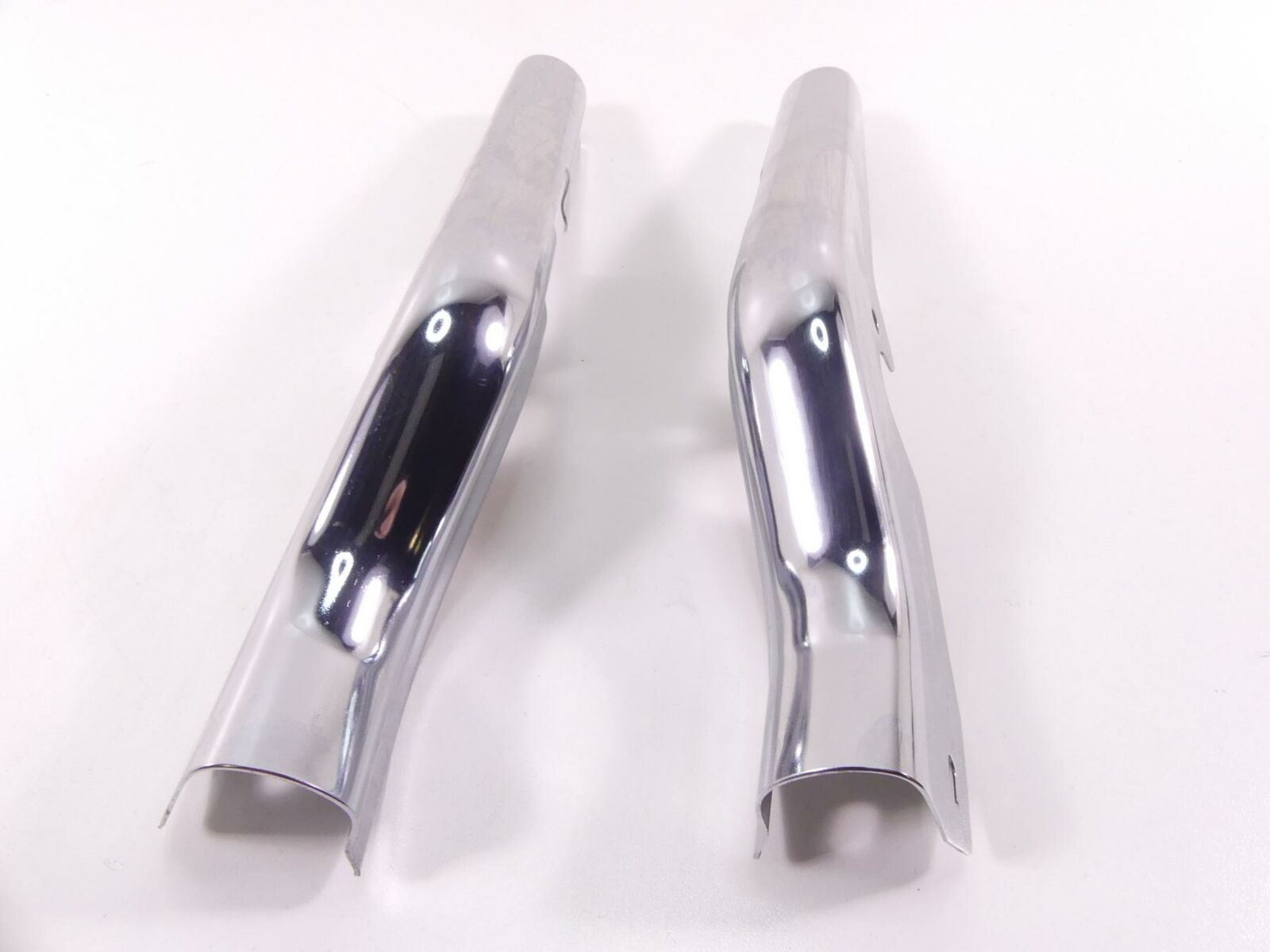 2001 Harley Touring FLHTCUI Electra Glide Rear Frame Chrome Struts 47504-97 {{ shop.shopifyCountryName }} - Mototech271