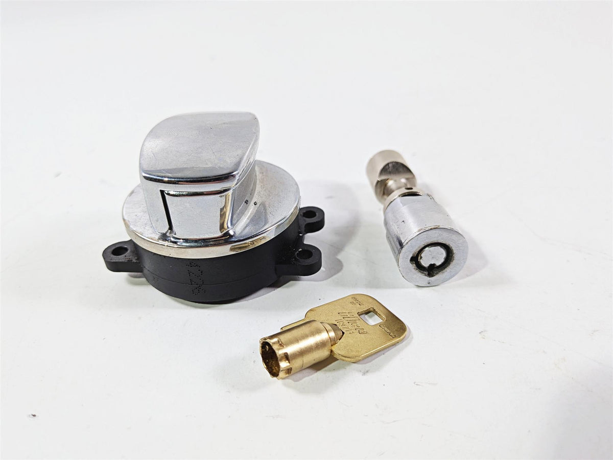 2005 Harley Softail FLSTFSE CVO Fat Boy Ignition Switch Steering Key Lock Set 71450-04-Mototech271