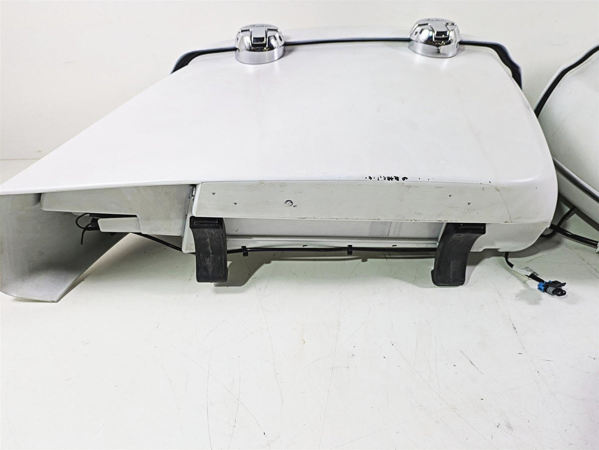 2018 Indian Chieftain Limited Left Saddlebag Saddle Bag Set 5451493 5451494 {{ shop.shopifyCountryName }} - Mototech271