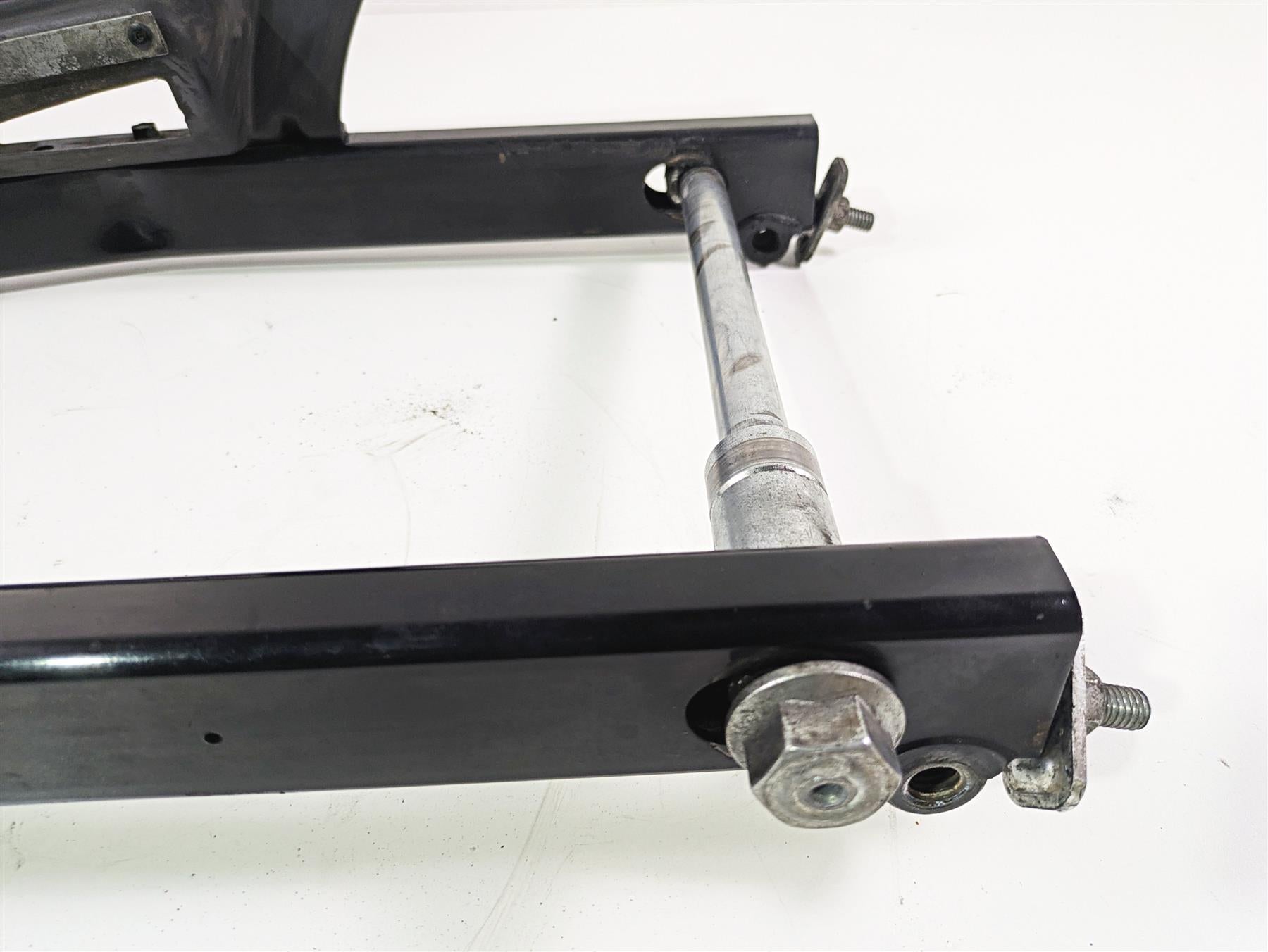 1999 Harley Touring FLHTCUI E-Glide Rear Swingarm Swing Arm 3/4" Axle 47549-97 {{ shop.shopifyCountryName }} - Mototech271