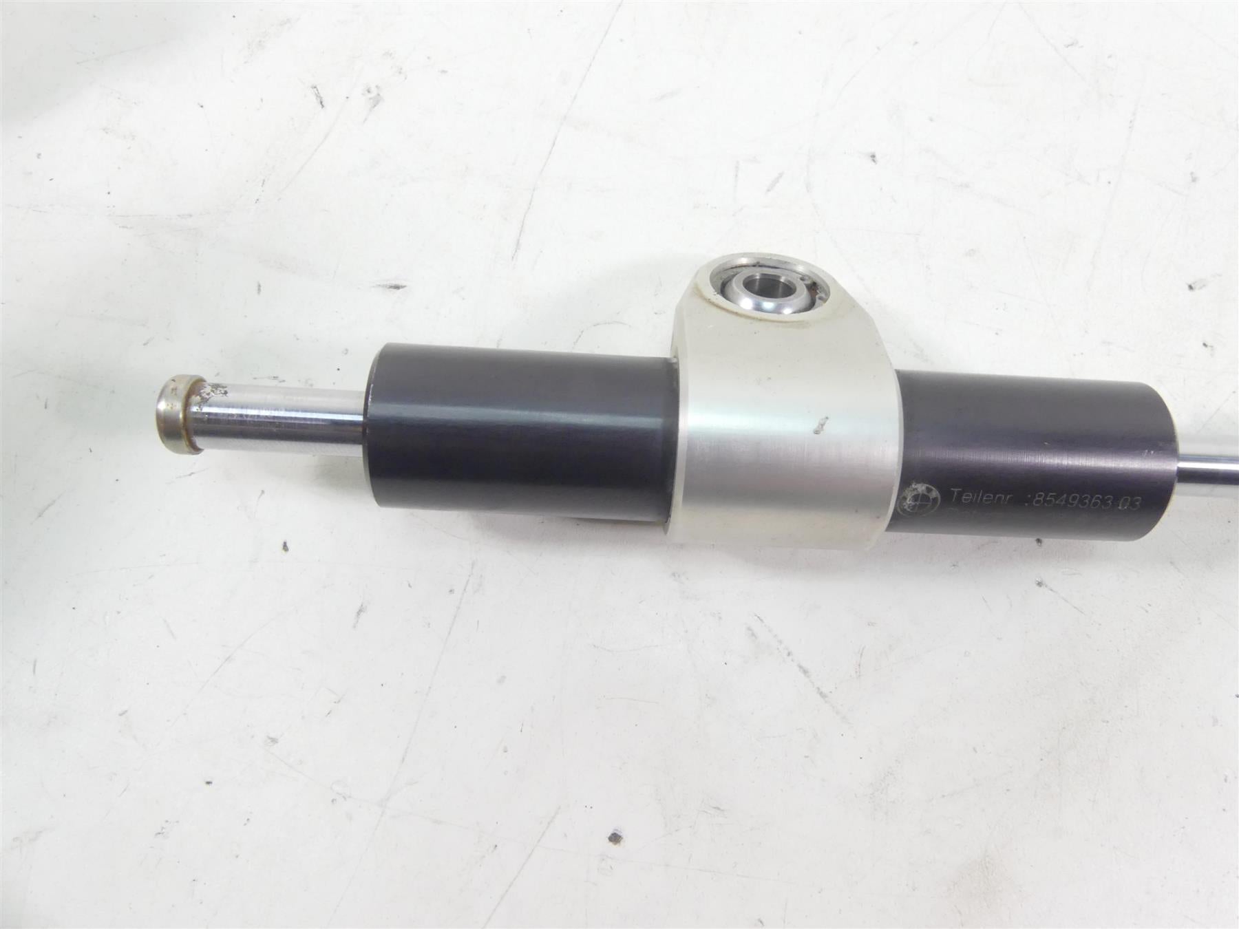 2017 BMW R1200GS GSW K50 Oem Steering Damper Stabilizer & Mounts 32768549363 {{ shop.shopifyCountryName }} - Mototech271