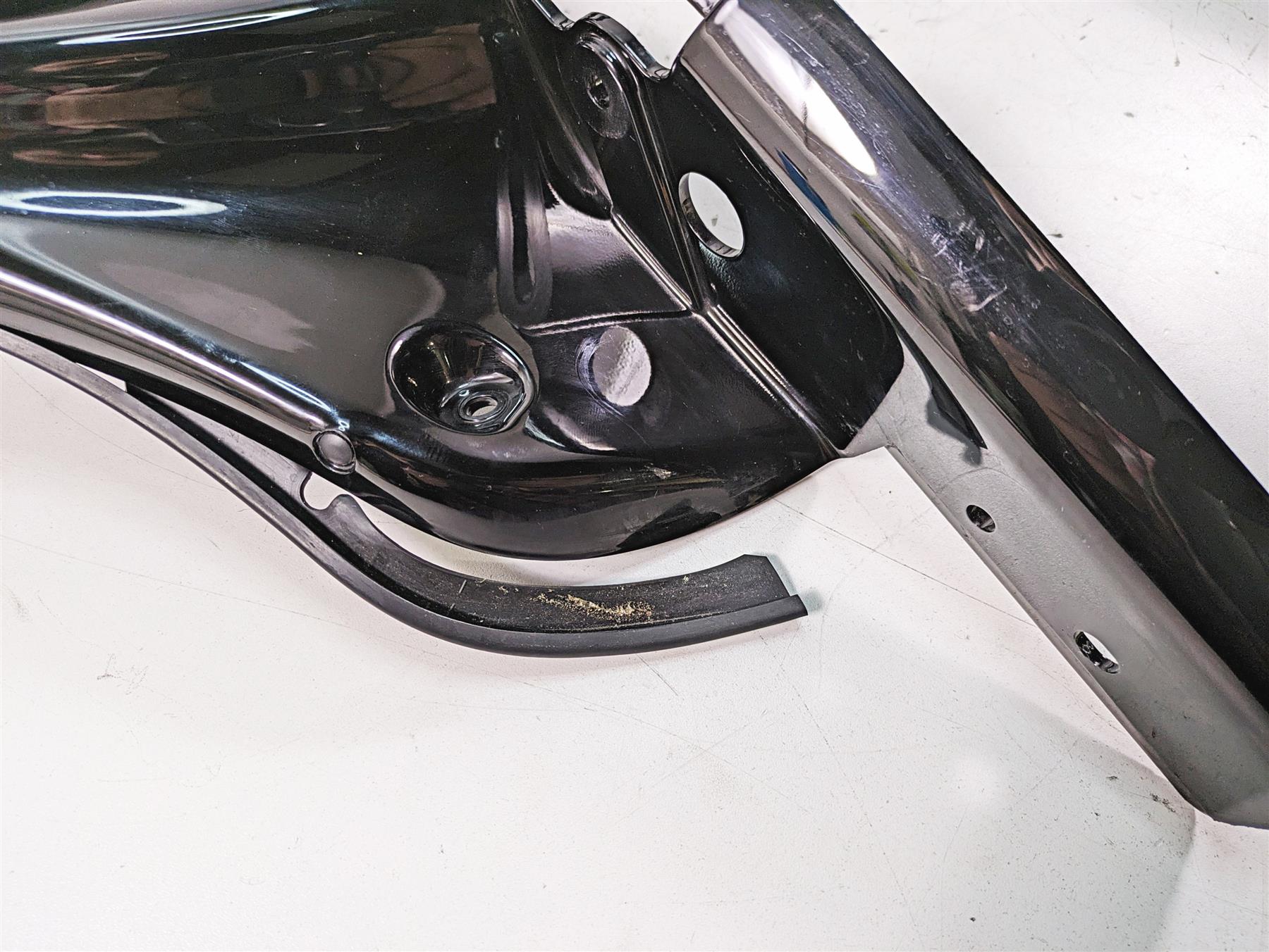 2015 Harley Touring FLHXS Street Glide Inner Front Fairing Cover 57000065DH {{ shop.shopifyCountryName }} - Mototech271